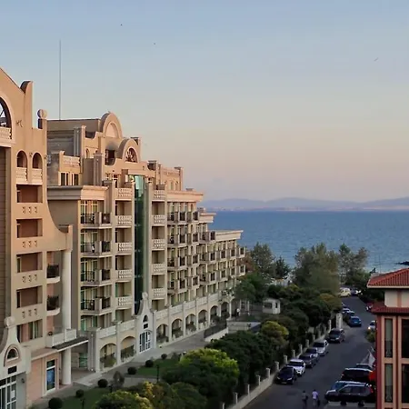 公寓 Private Penthouse With Seaview At Sunset 帕莫瑞